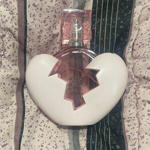 Ariana Grande Pink Heart Perfume